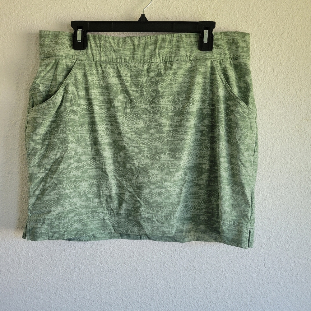 Columbia Omni-shield Advanced Repellency Green Design Skort Athleisure Size XL